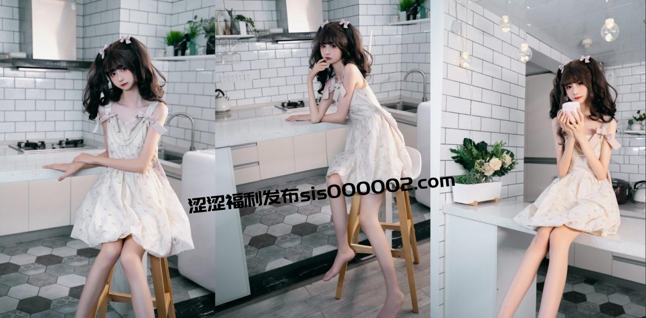 无数宅男舔屏，极品少女嫩妹【花音栗子】收费福利视图，究极粉嫩美鲍，每一帧都动感诱人